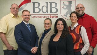 auf dem Foto ist der BdB-Landesgruppenvorstand Berlin zu sehen