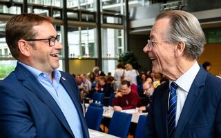 BdB-Vorsitzender Becker begrüßt Franz Müntefering auf Jahrestagung 2019